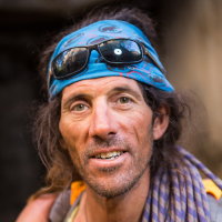 Compagnon de cordée de l’ultratraileur Kilian Jornet sur le projet « Summits of my life »
Jordi Tosas
Guide de haute montagne & grand himalayiste
Compagnon de cordée de l’ultratraileur Kilian Jornet sur le projet « Summits of my life »
Jordi Tosas
Guide de haute montagne & grand himalayiste